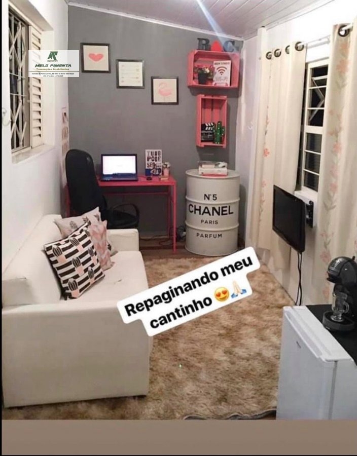 Casa à venda com 2 quartos, 250m² - Foto 1
