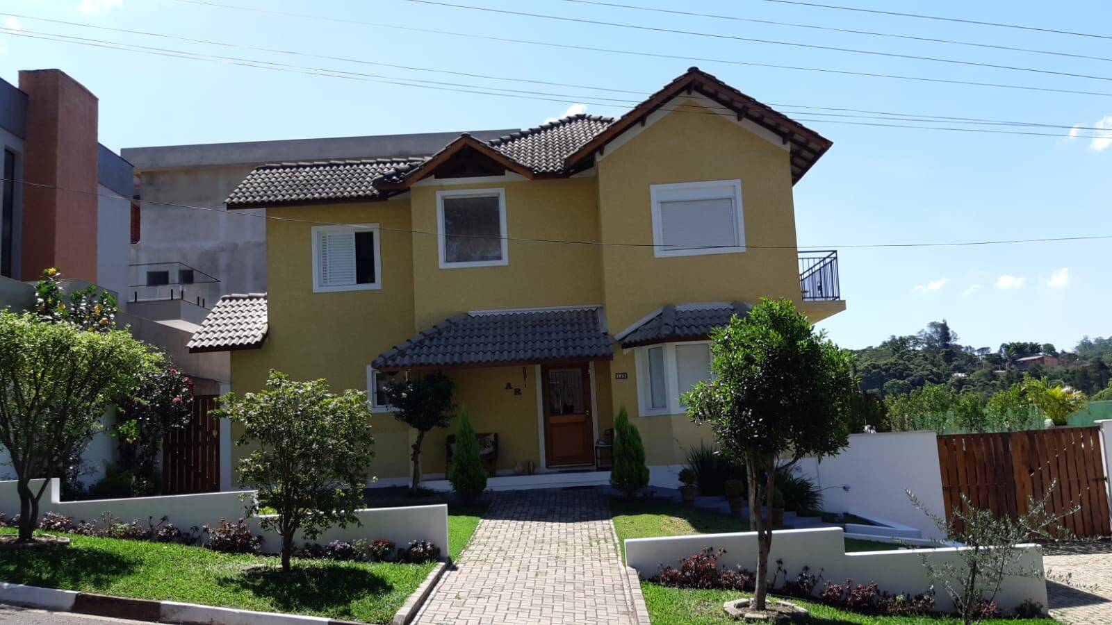 Casa de Condomínio à venda com 3 quartos, 140m² - Foto 1
