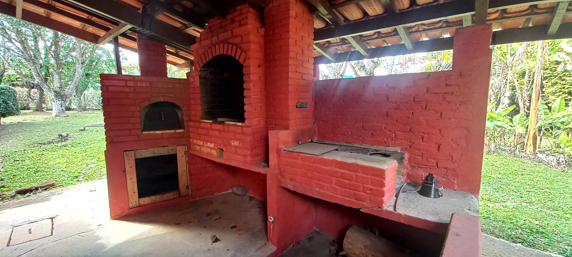 Casa de Condomínio para alugar com 3 quartos, 3000m² - Foto 2