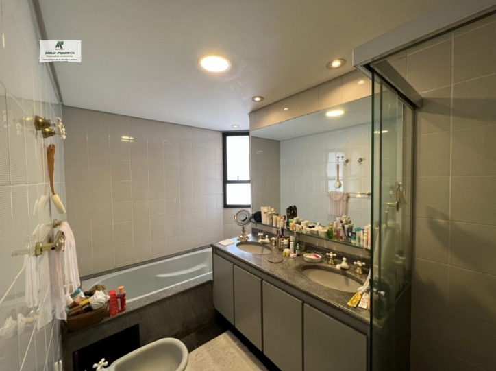 Apartamento, 3 quartos, 220 m² - Foto 8